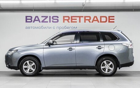 Mitsubishi Outlander III рестайлинг 3, 2013 год, 1 200 000 рублей, 9 фотография