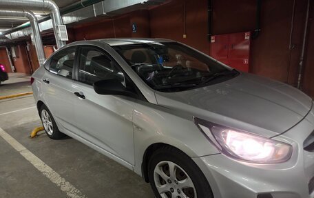Hyundai Solaris II рестайлинг, 2013 год, 429 000 рублей, 7 фотография