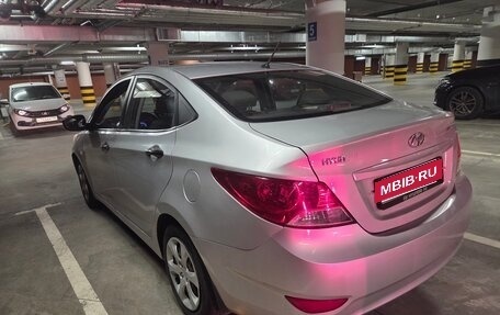 Hyundai Solaris II рестайлинг, 2013 год, 429 000 рублей, 8 фотография