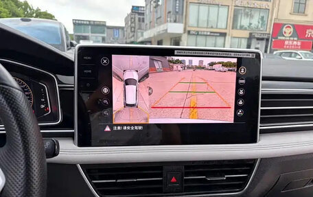 Volkswagen Tiguan II, 2023 год, 2 376 555 рублей, 9 фотография