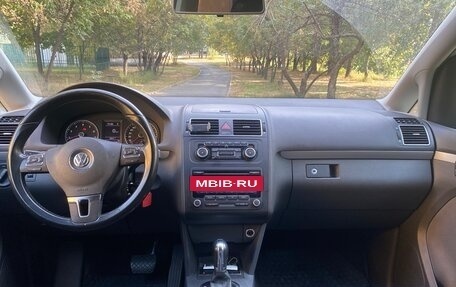 Volkswagen Touran III, 2011 год, 1 050 000 рублей, 5 фотография
