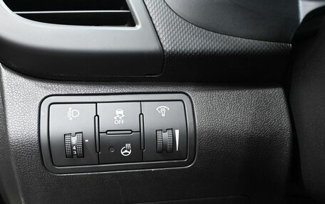 Hyundai Solaris II рестайлинг, 2013 год, 879 900 рублей, 19 фотография