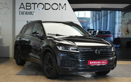 Volkswagen Touareg III, 2021 год, 5 700 000 рублей, 3 фотография