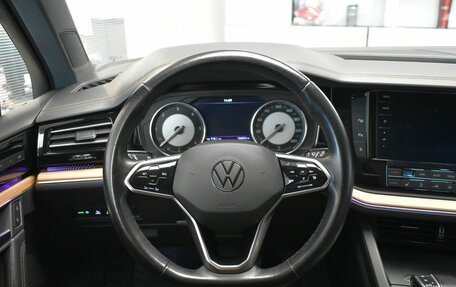 Volkswagen Touareg III, 2021 год, 5 700 000 рублей, 8 фотография