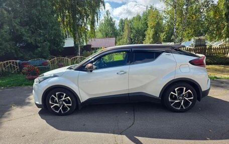 Toyota C-HR I рестайлинг, 2019 год, 1 960 000 рублей, 2 фотография
