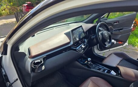 Toyota C-HR I рестайлинг, 2019 год, 1 960 000 рублей, 6 фотография