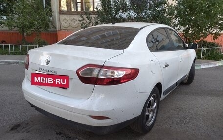 Renault Fluence I, 2015 год, 390 000 рублей, 2 фотография