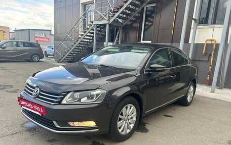 Volkswagen Passat B7, 2011 год, 1 200 000 рублей, 2 фотография
