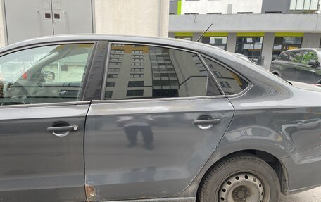 Volkswagen Polo VI (EU Market), 2015 год, 700 000 рублей, 4 фотография