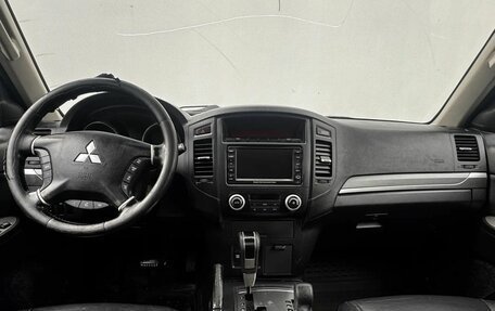 Mitsubishi Pajero IV, 2011 год, 1 890 000 рублей, 9 фотография