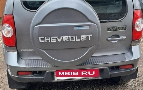 Chevrolet Niva I рестайлинг, 2013 год, 490 000 рублей, 2 фотография