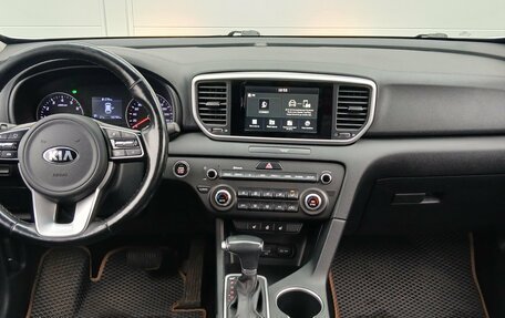 KIA Sportage IV рестайлинг, 2018 год, 2 197 000 рублей, 9 фотография