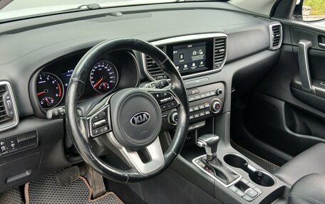 KIA Sportage IV рестайлинг, 2018 год, 2 197 000 рублей, 15 фотография