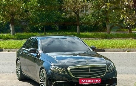 Mercedes-Benz E-Класс, 2017 год, 1 720 000 рублей, 12 фотография