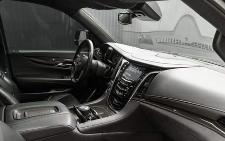 Cadillac Escalade IV, 2016 год, 3 850 000 рублей, 13 фотография