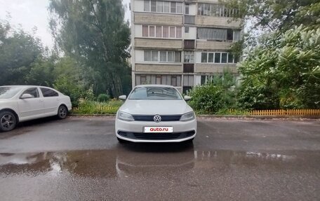 Volkswagen Jetta VI, 2013 год, 700 000 рублей, 6 фотография