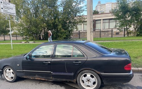Mercedes-Benz E-Класс, 1998 год, 200 000 рублей, 5 фотография