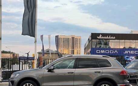 Volkswagen Touareg III, 2015 год, 2 750 000 рублей, 4 фотография