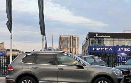 Volkswagen Touareg III, 2015 год, 2 750 000 рублей, 8 фотография