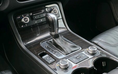 Volkswagen Touareg III, 2015 год, 2 750 000 рублей, 24 фотография