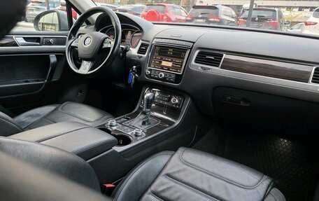 Volkswagen Touareg III, 2015 год, 2 750 000 рублей, 20 фотография