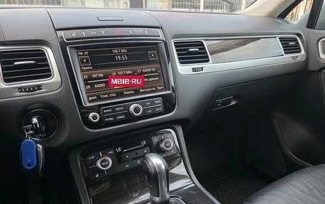 Volkswagen Touareg III, 2015 год, 2 750 000 рублей, 16 фотография