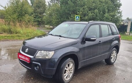 Suzuki Grand Vitara, 2011 год, 750 000 рублей, 2 фотография