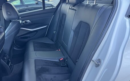 BMW 3 серия, 2019 год, 3 450 000 рублей, 13 фотография
