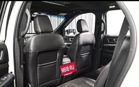 Ford Explorer VI, 2018 год, 2 690 000 рублей, 7 фотография