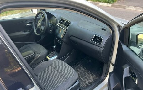 Volkswagen Polo VI (EU Market), 2011 год, 650 000 рублей, 11 фотография