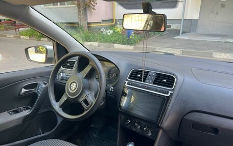 Volkswagen Polo VI (EU Market), 2011 год, 650 000 рублей, 17 фотография