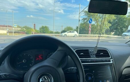 Volkswagen Polo VI (EU Market), 2011 год, 650 000 рублей, 18 фотография