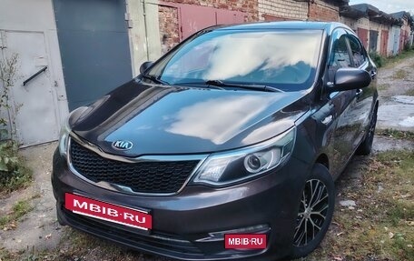 KIA Rio III рестайлинг, 2016 год, 1 000 000 рублей, 5 фотография