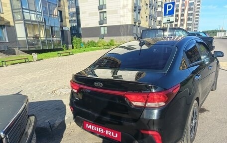 KIA Rio IV, 2018 год, 950 000 рублей, 3 фотография