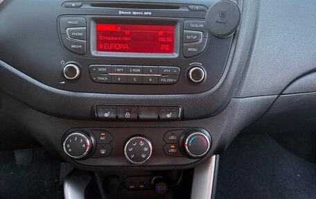 KIA cee'd III, 2014 год, 970 000 рублей, 30 фотография