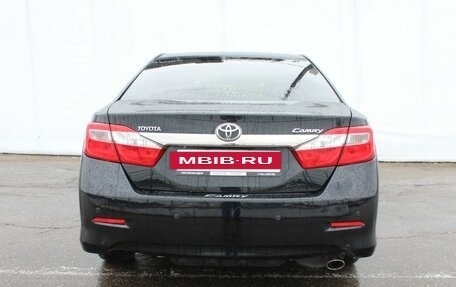 Toyota Camry, 2014 год, 1 390 000 рублей, 6 фотография
