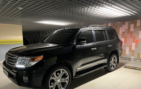Toyota Land Cruiser 200, 2014 год, 3 850 000 рублей, 3 фотография