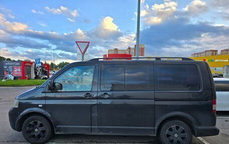 Volkswagen Multivan T5, 2004 год, 515 000 рублей, 2 фотография