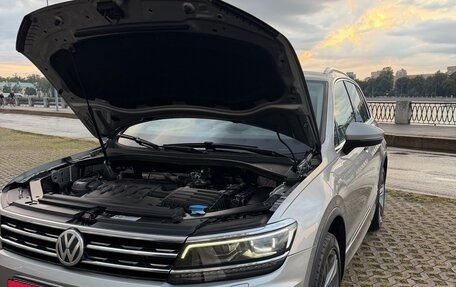 Volkswagen Tiguan II, 2018 год, 2 900 000 рублей, 4 фотография