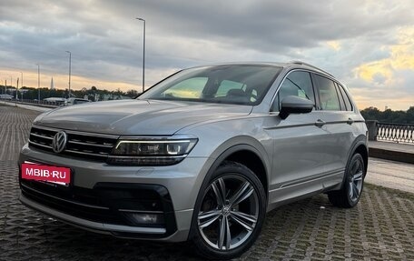 Volkswagen Tiguan II, 2018 год, 2 900 000 рублей, 3 фотография