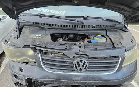Volkswagen Multivan T5, 2004 год, 515 000 рублей, 16 фотография