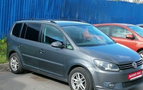 Volkswagen Touran III, 2013 год, 820 000 рублей, 6 фотография