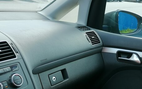 Volkswagen Touran III, 2013 год, 820 000 рублей, 13 фотография