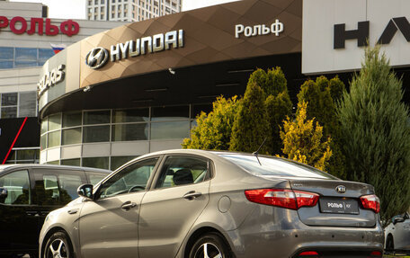 KIA Rio III рестайлинг, 2013 год, 798 000 рублей, 5 фотография