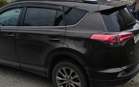 Toyota RAV4, 2019 год, 2 800 000 рублей, 5 фотография
