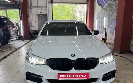 BMW 5 серия, 2018 год, 3 200 000 рублей, 2 фотография