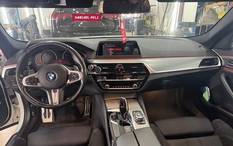 BMW 5 серия, 2018 год, 3 200 000 рублей, 10 фотография