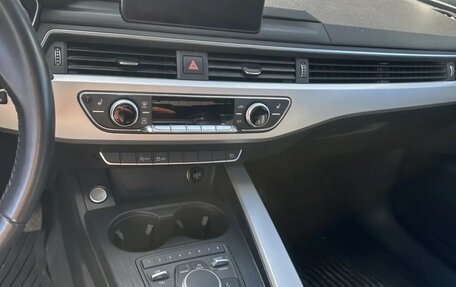 Audi A4, 2019 год, 2 400 000 рублей, 7 фотография