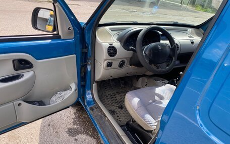 Renault Kangoo II рестайлинг, 2002 год, 355 000 рублей, 20 фотография