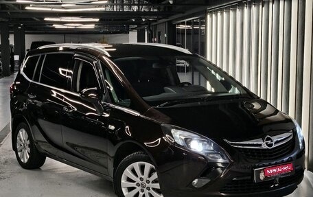 Opel Zafira C рестайлинг, 2013 год, 980 000 рублей, 1 фотография